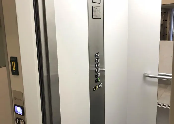 Fika Flat Casco Viejo Parking 15euro X Día Bilbau